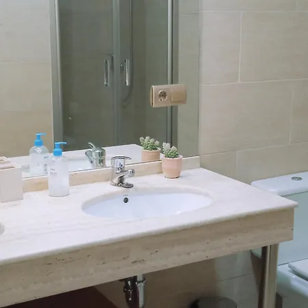 Apto La Almena 2 Junto A Plaza Mayor,2 Habitaciones,parking Gratuito Апартаменты Касерес