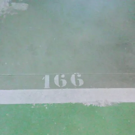 Apto La Almena 2 Junto A Plaza Mayor,2 Habitaciones,parking Gratuito Appartement Caces