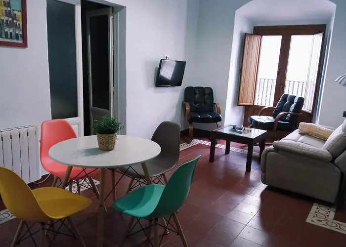 Apto La Almena 2 Junto A Plaza Mayor,2 Habitaciones,parking Gratuito Апартаменты Касерес